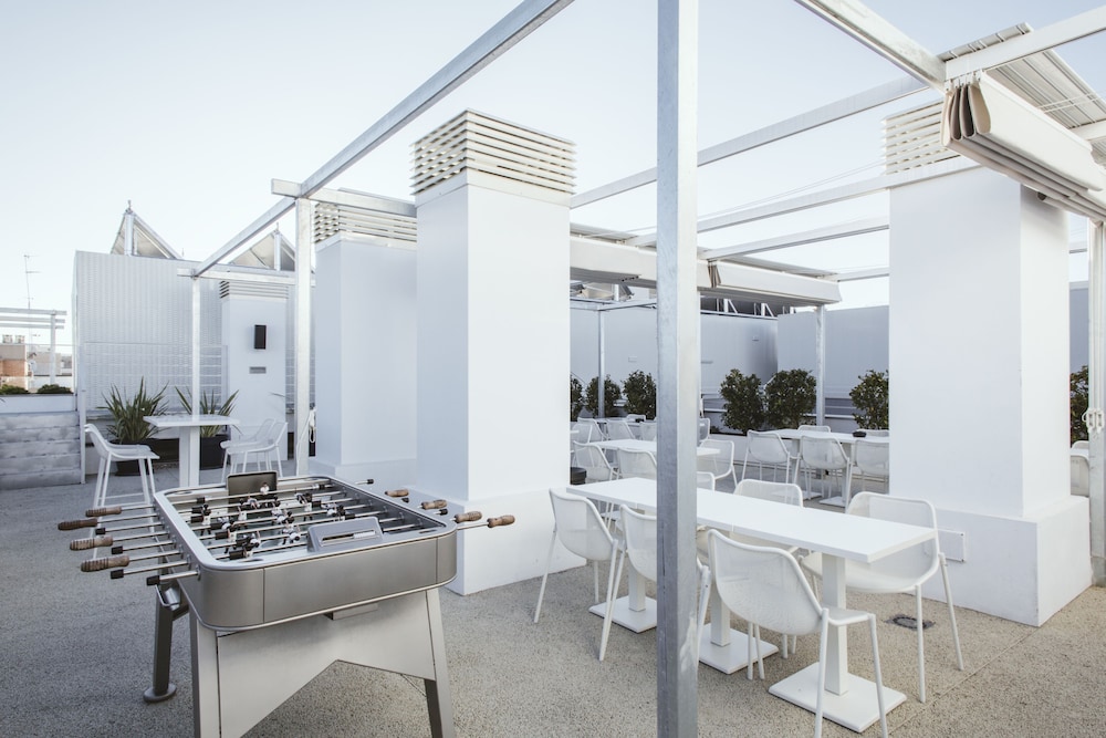 Student Residence Claudio Coello 15/44