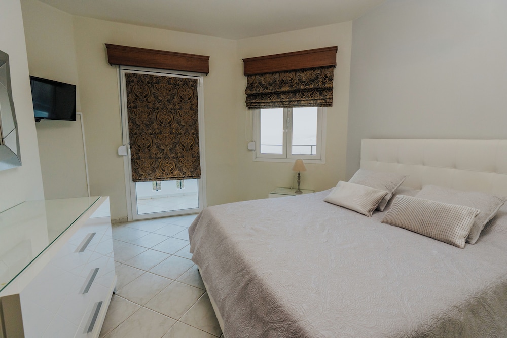 Wine Dark Sea Villa Artemis 9/50