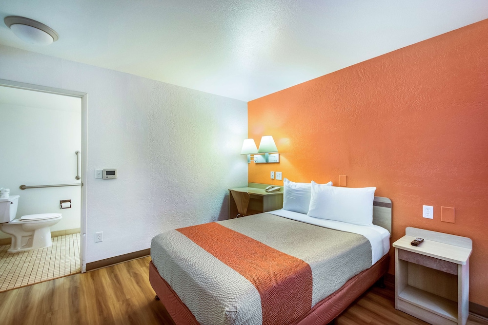 Motel6 Youngtown, AZ - Phoenix - Sun City 31/45