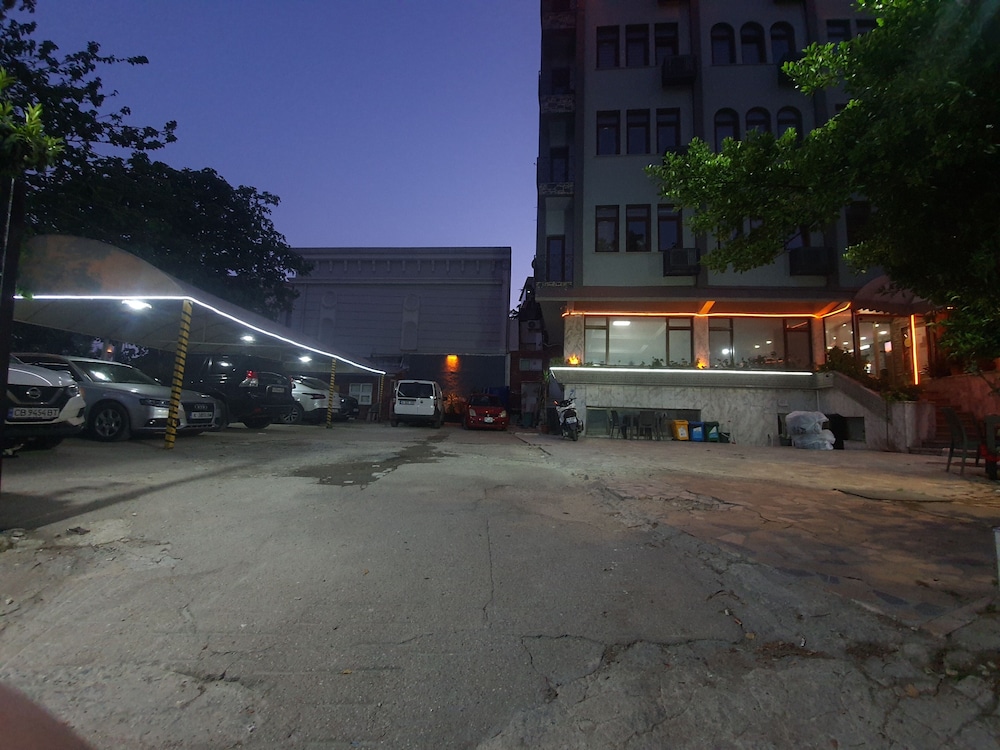 Biter Hotel 37/44