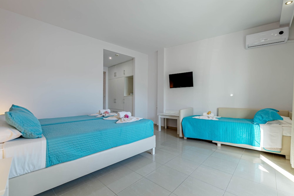 TRIPLE ROOM COMFORT DESIGN