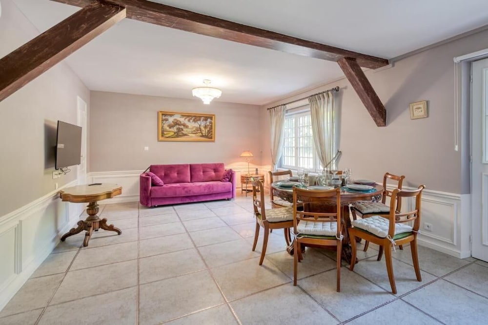 Le Petit Chateau de Barbizon au Bois du Mee 40/61