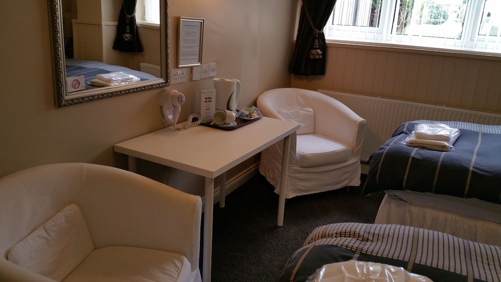 Kingswood Guest House 18/22