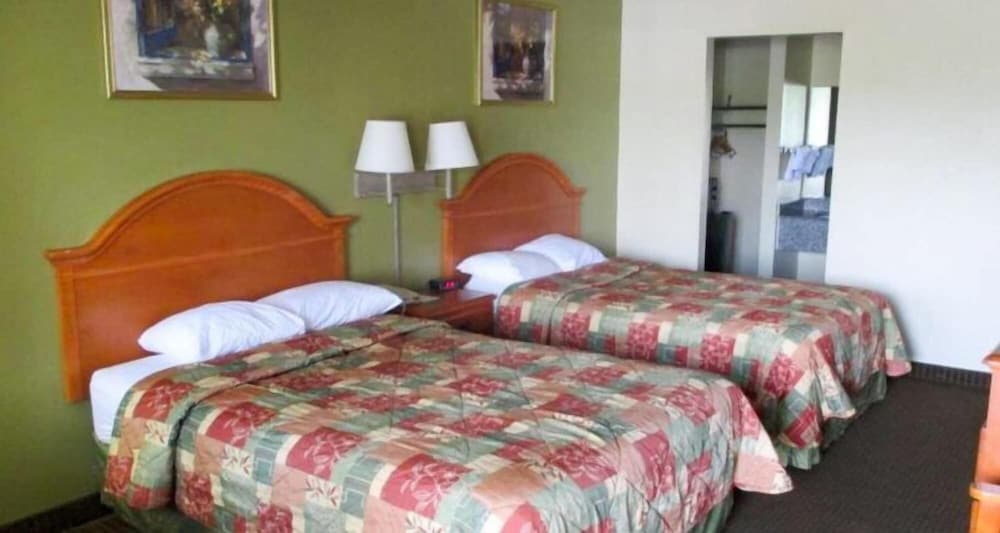 غرفة قياسية بسريرين مزدوجين، Motel6 Livingston, TX 5/8