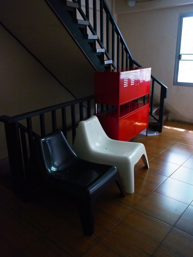 VX The Fifty Hostel 32/55