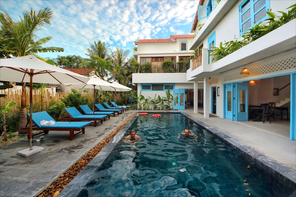 Life Beach Villa 4/64