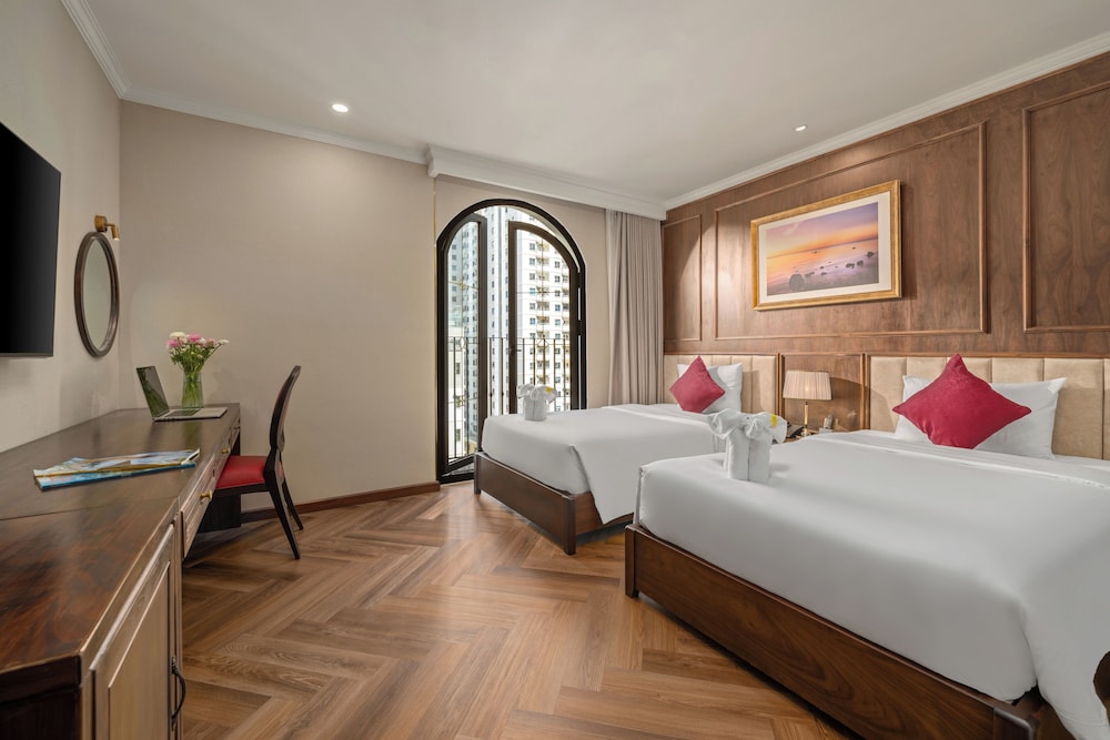 Deluxe, Twin Beds, City View, Balcony