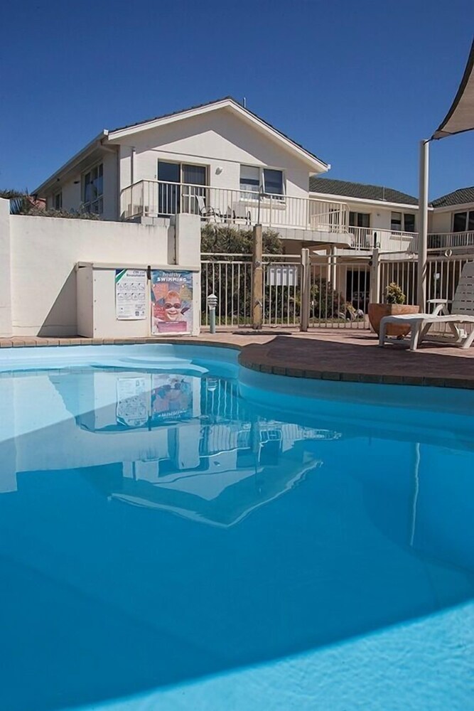 MERIMBULA BEACH APARTMENTS 1/9