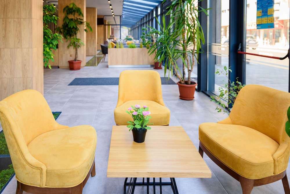 Avenue Hotel 39/50