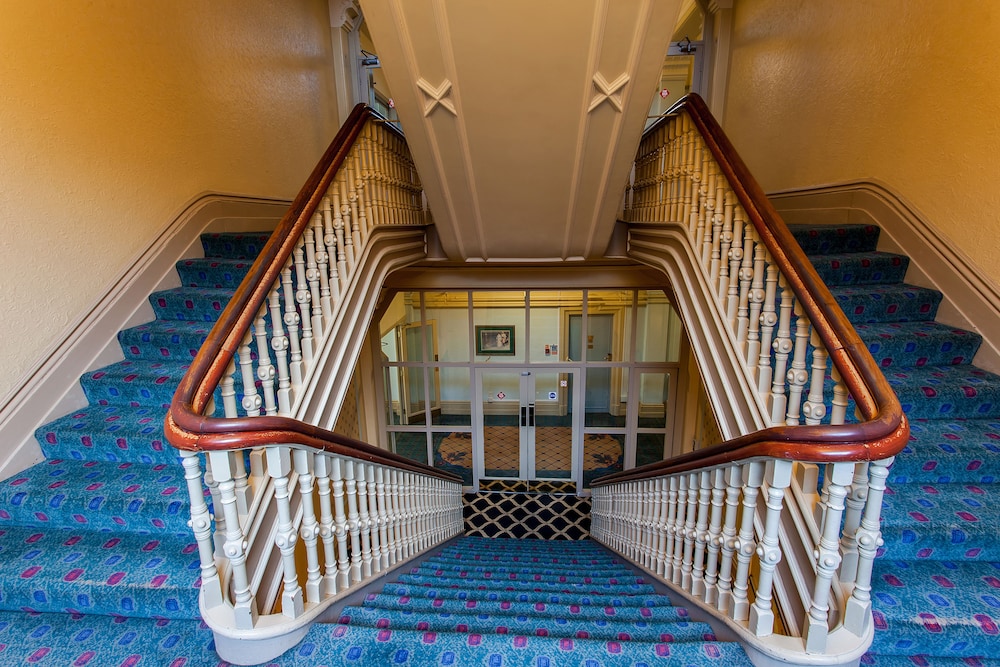 Prince of Wales Hotel Southport 34/62