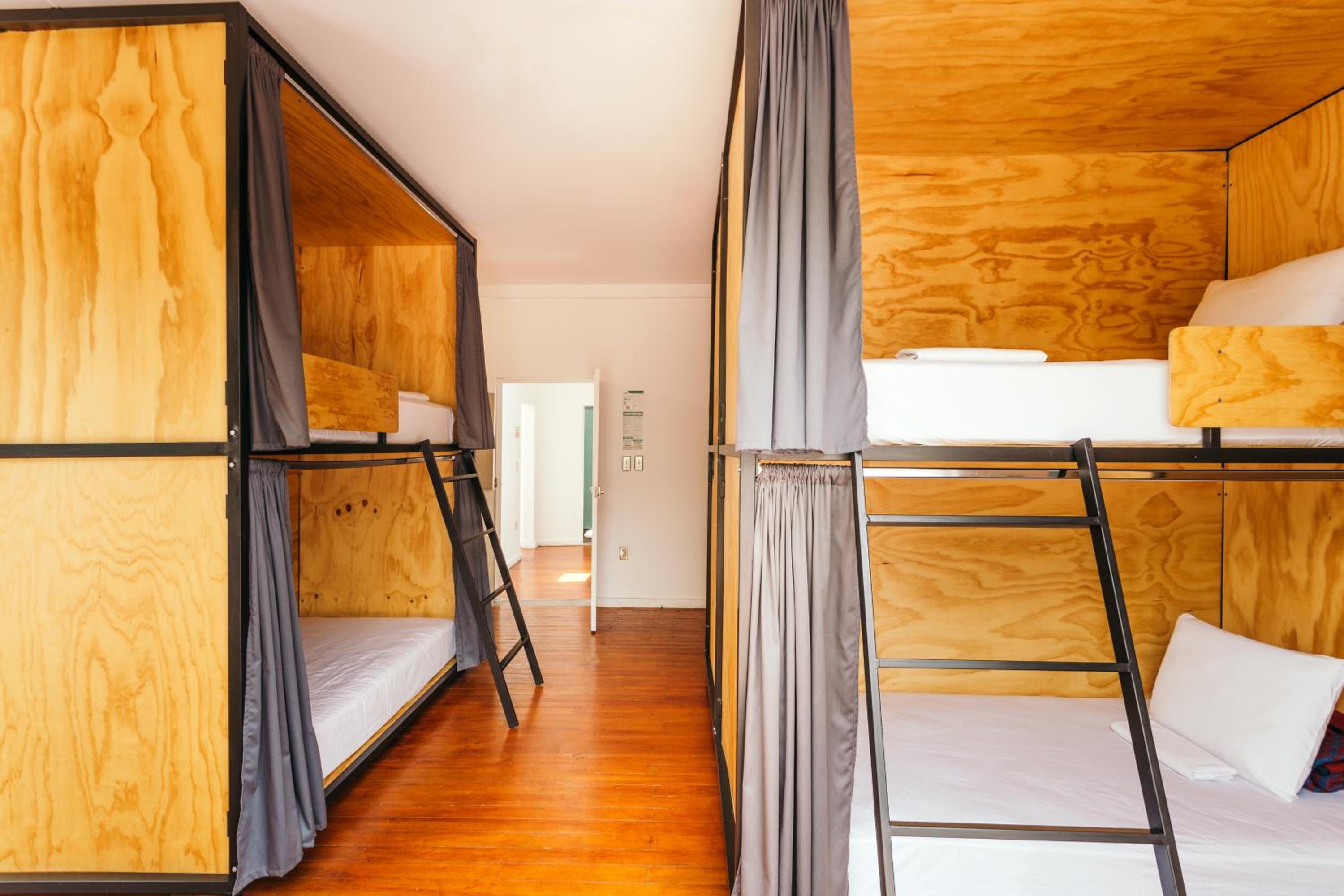 Female Dorm, 10 Beds