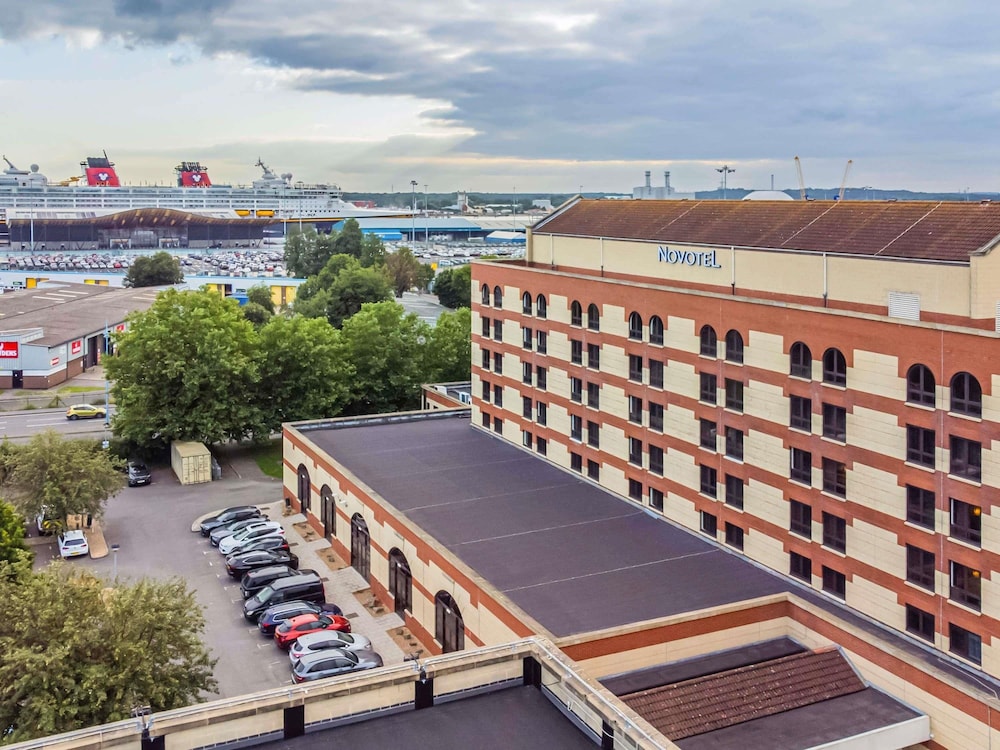 Novotel Southampton 6/68