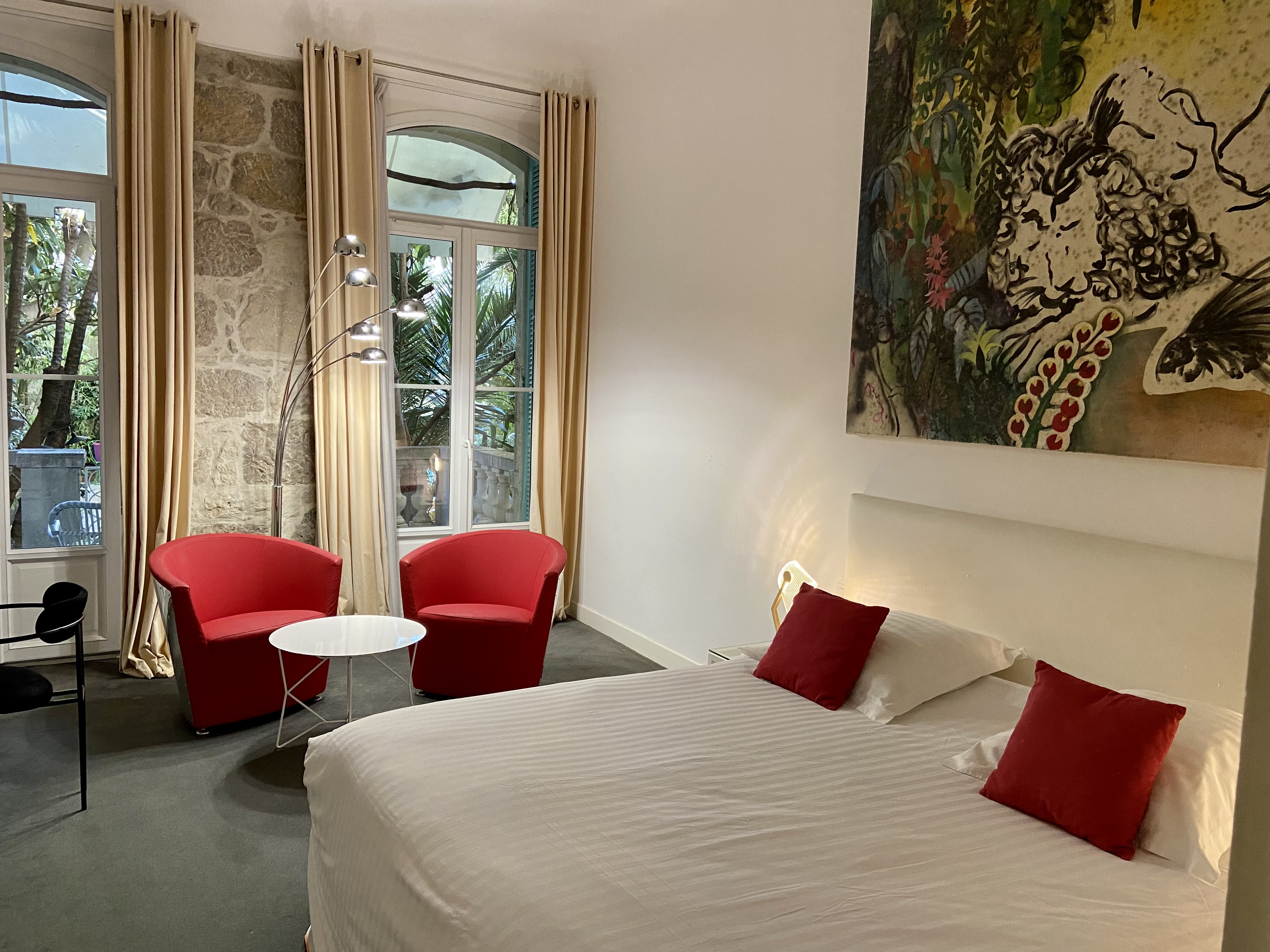 Privilege, Hotel Windsor 2/5