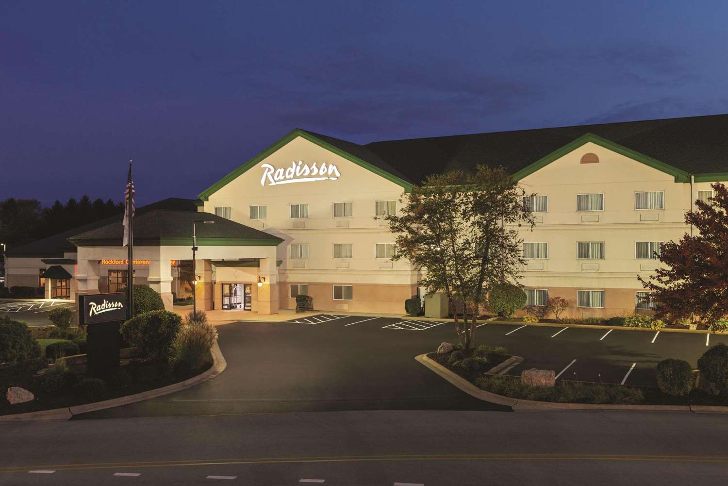 Radisson Hotel and Conference Center Rockford 2/57