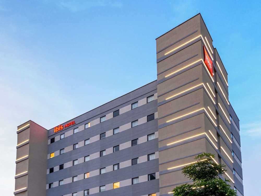 Ibis Barranquilla 4/71