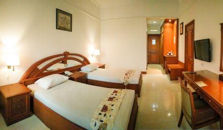 Deluxe, Double Bed, No Window