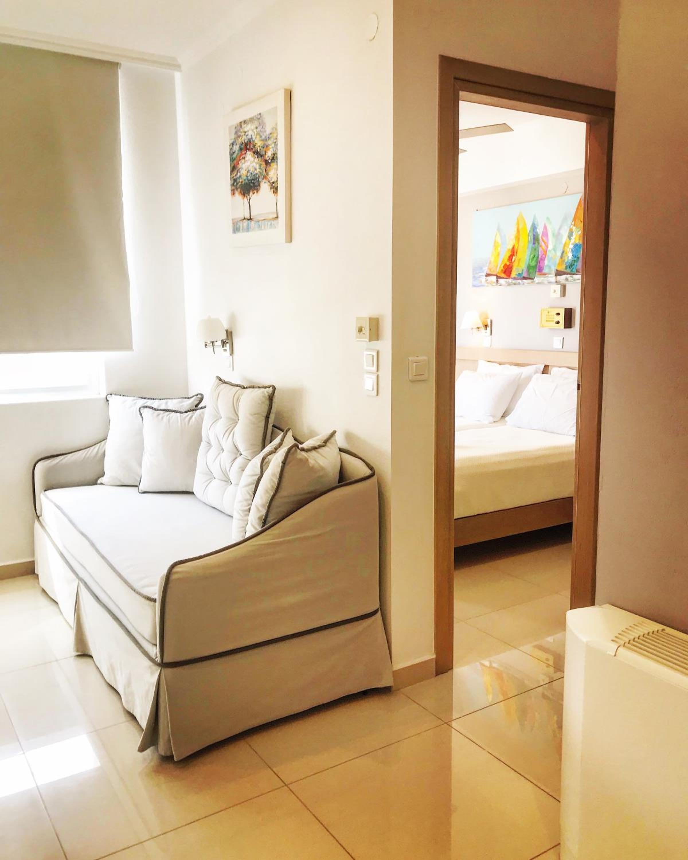 Suite, Lateral Side Sea View