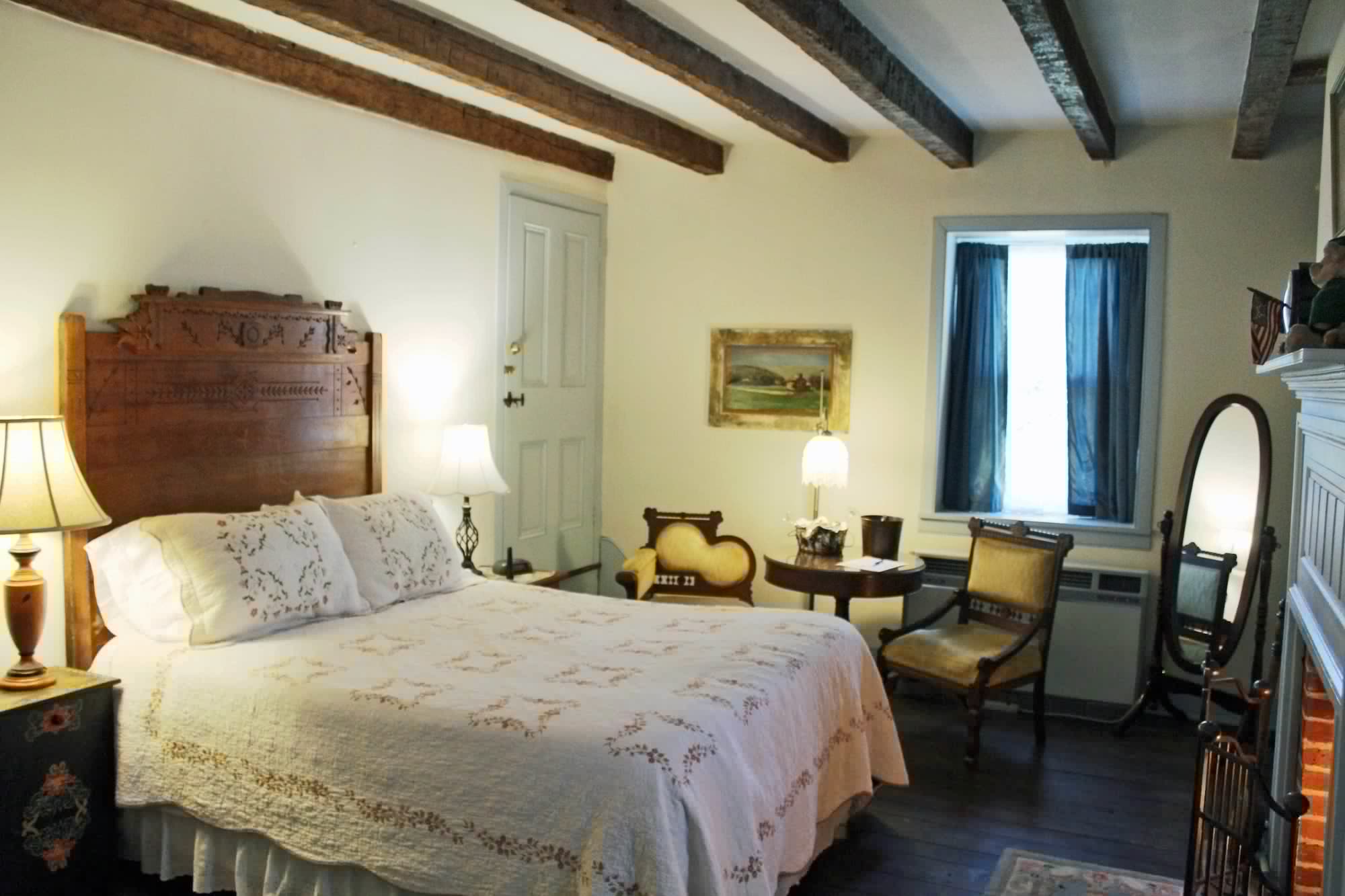 Graham, Queen Bed، Battlefield Bed &amp; Breakfast Inn 7/10