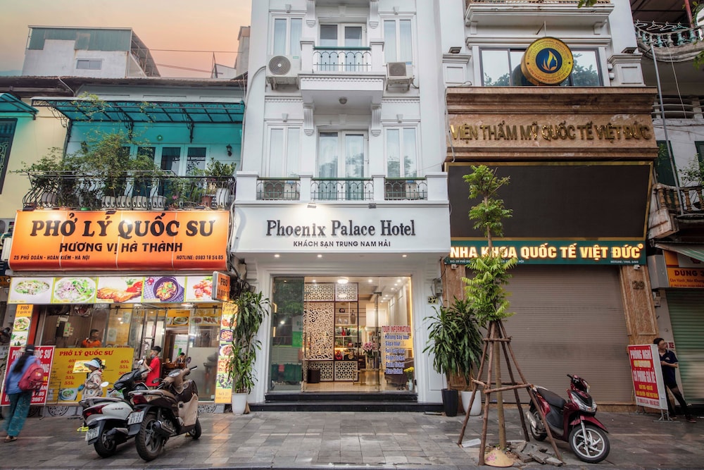 Phoenix Palace 4/50