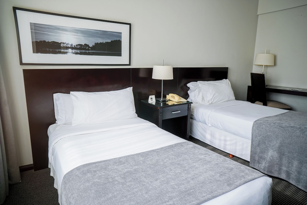 Plaza Real Suites Hotel 23/59