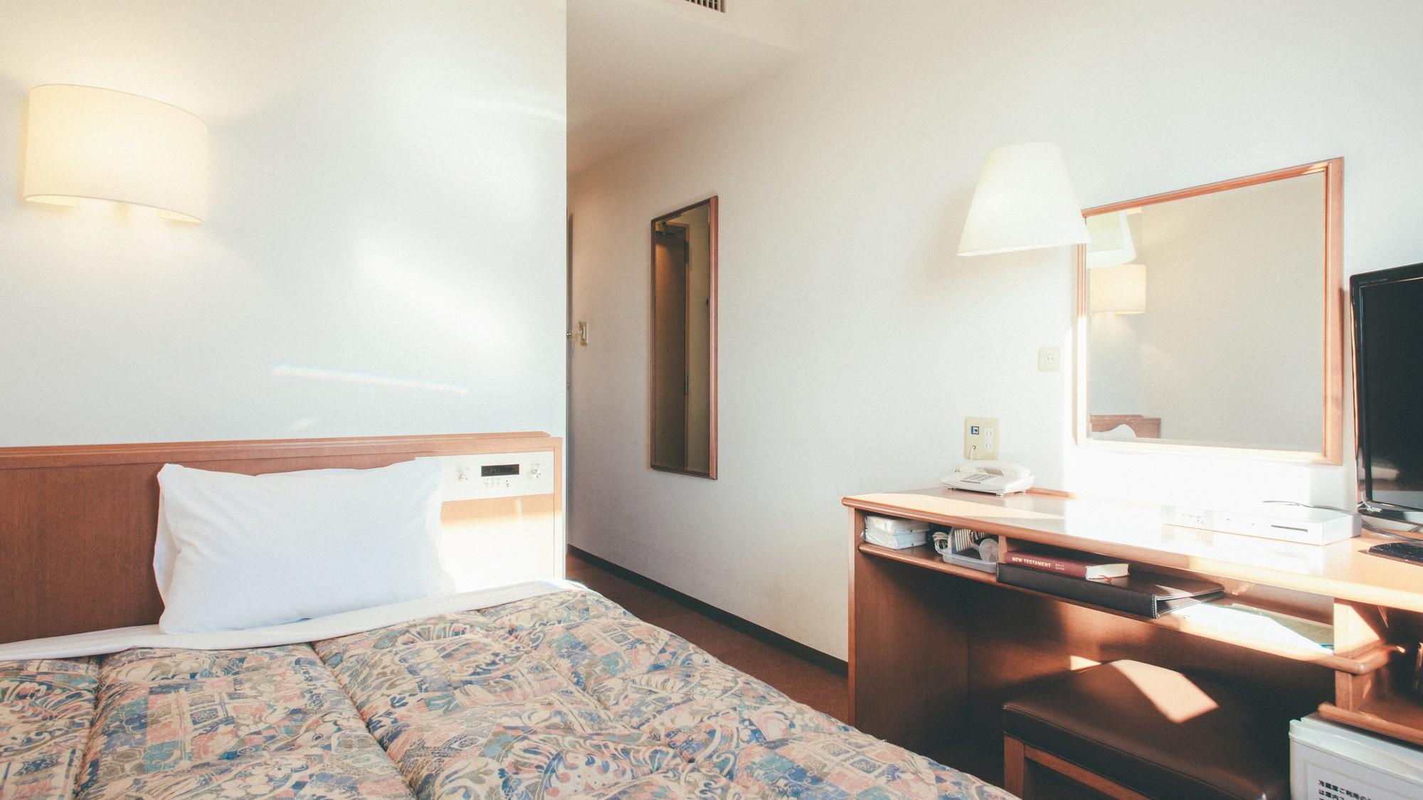 Room, Single, Semi Double Bed