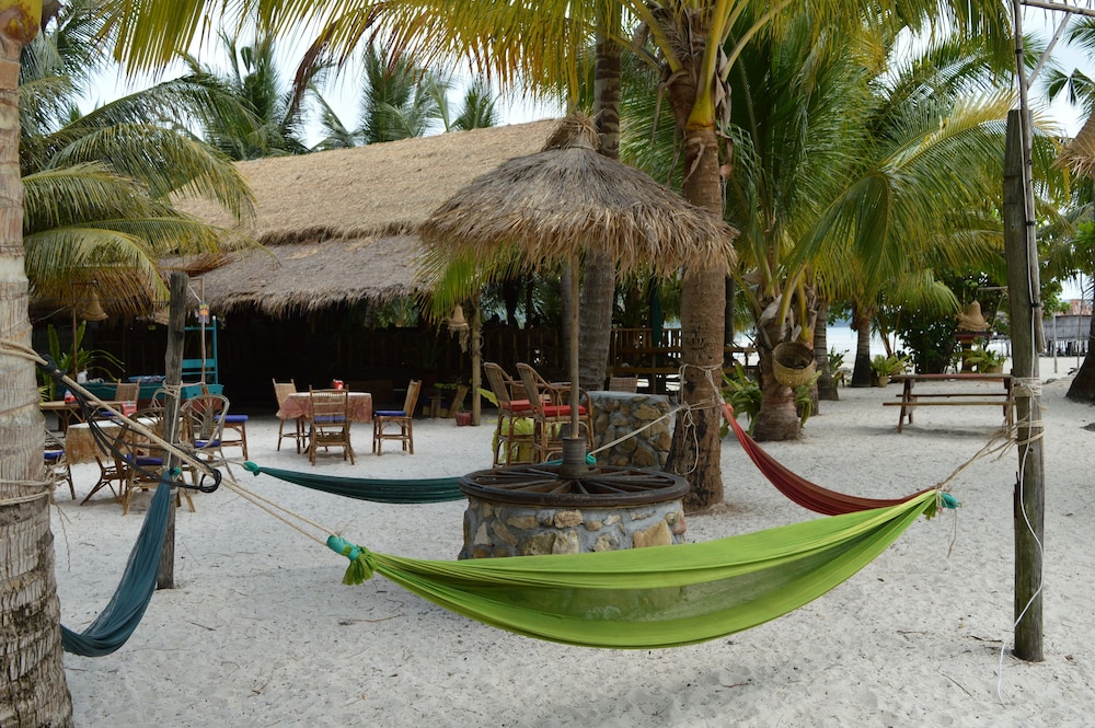 Palm Beach Bungalow Resort 59/66