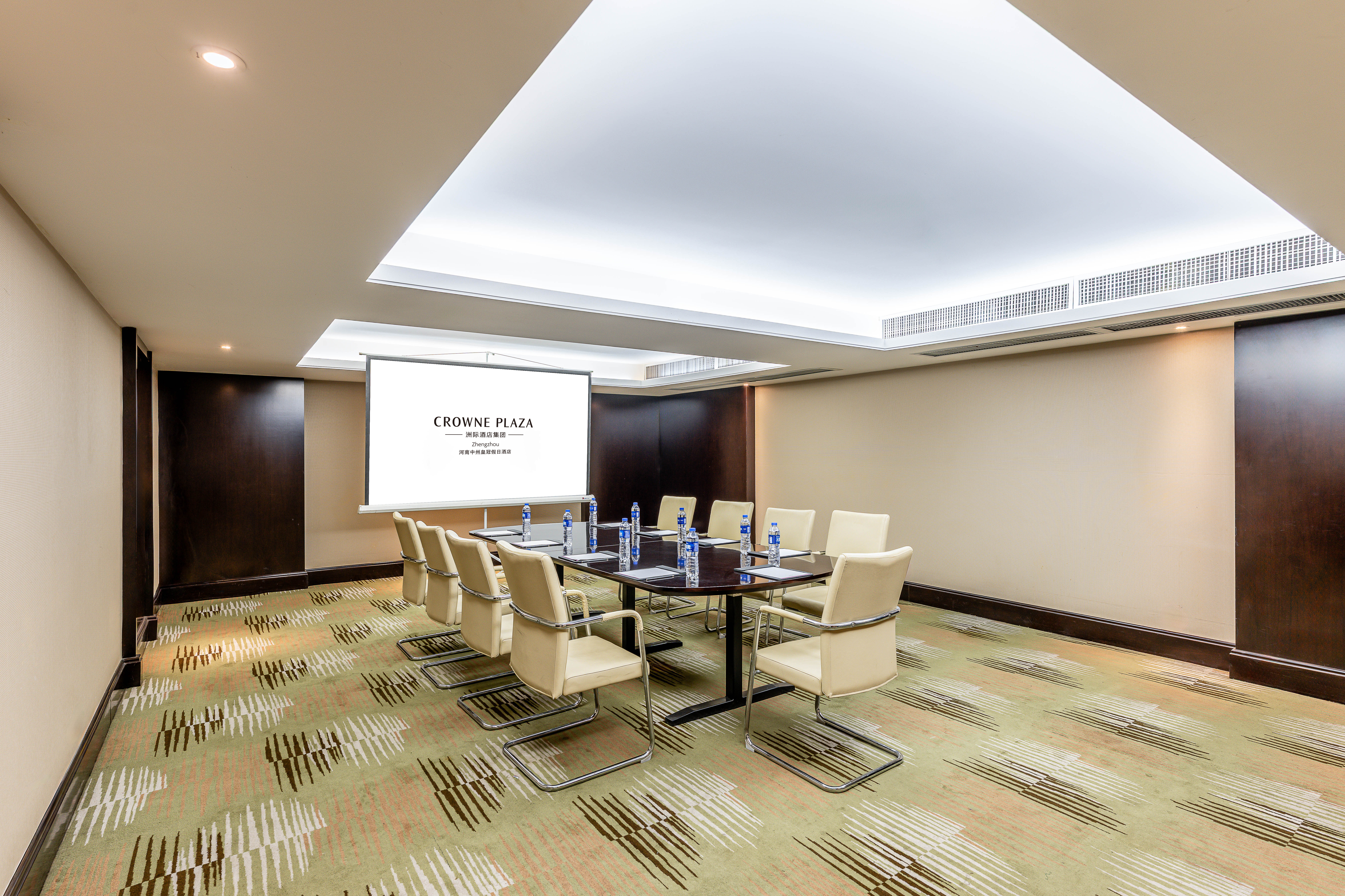 CROWNE PLAZA ZHENGZHOU 73/80