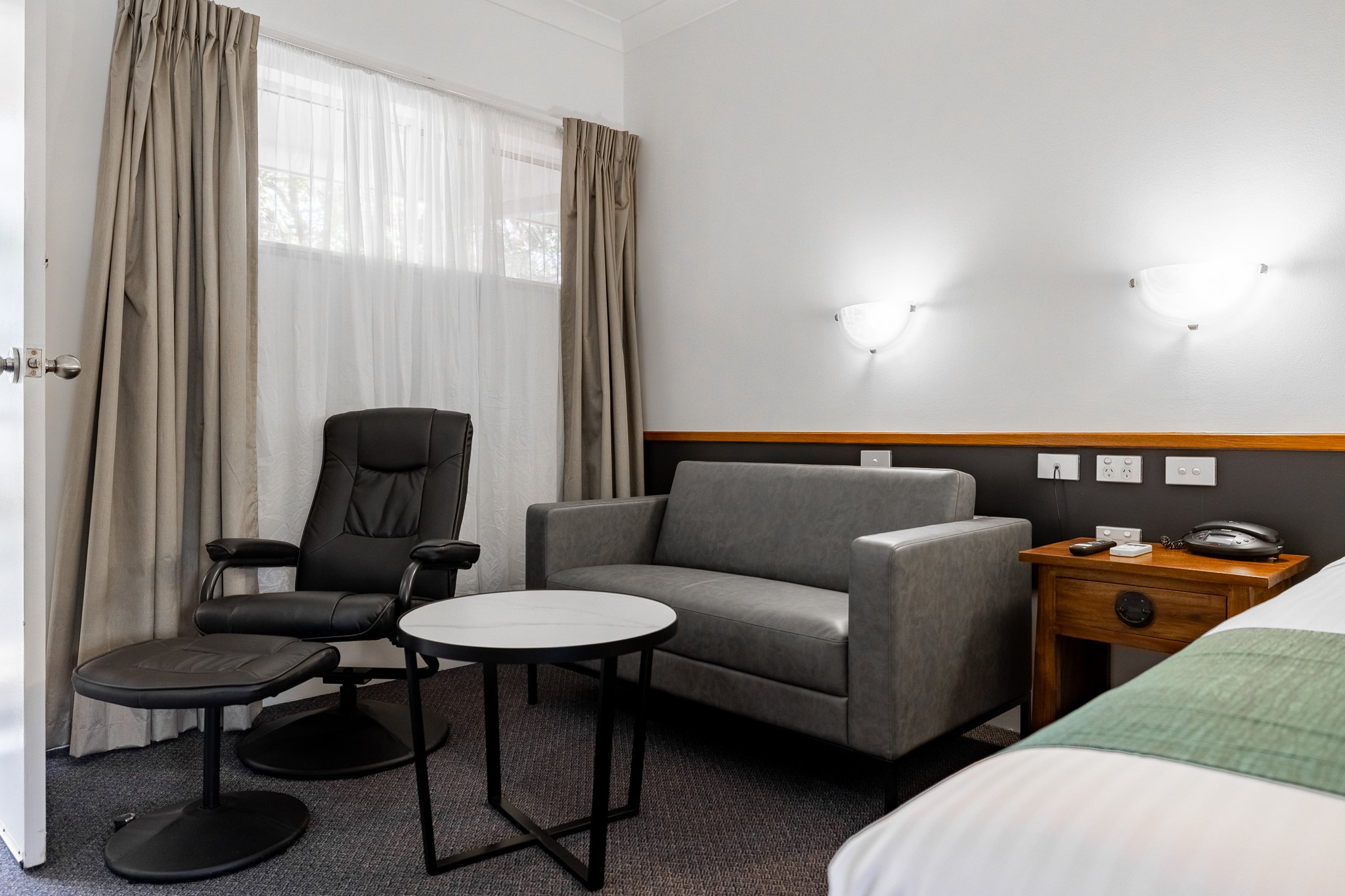 Emerald Maraboon Motor Inn 39/56