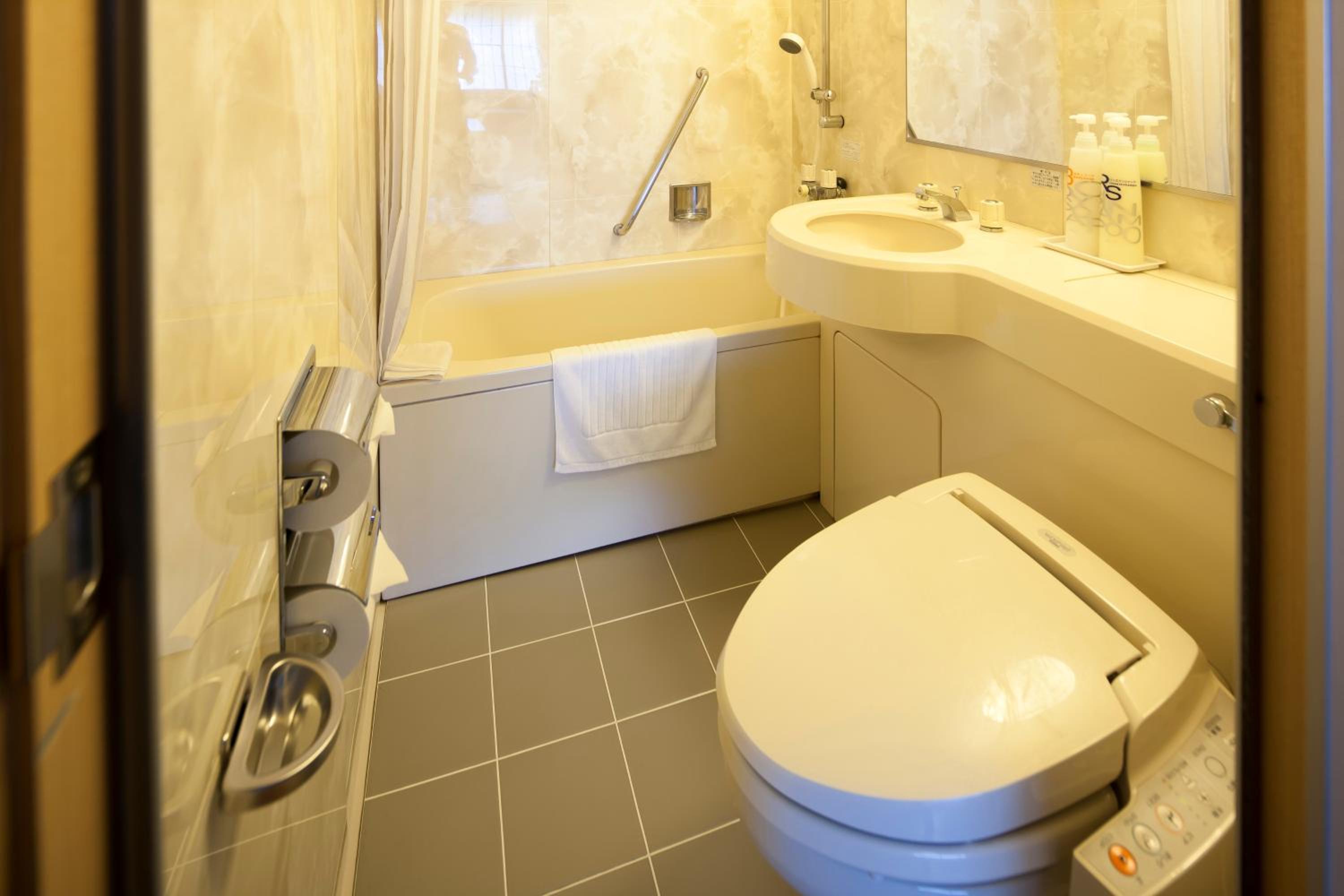 غرفة يابانية رباعية، Hotel Izukyu 7/8