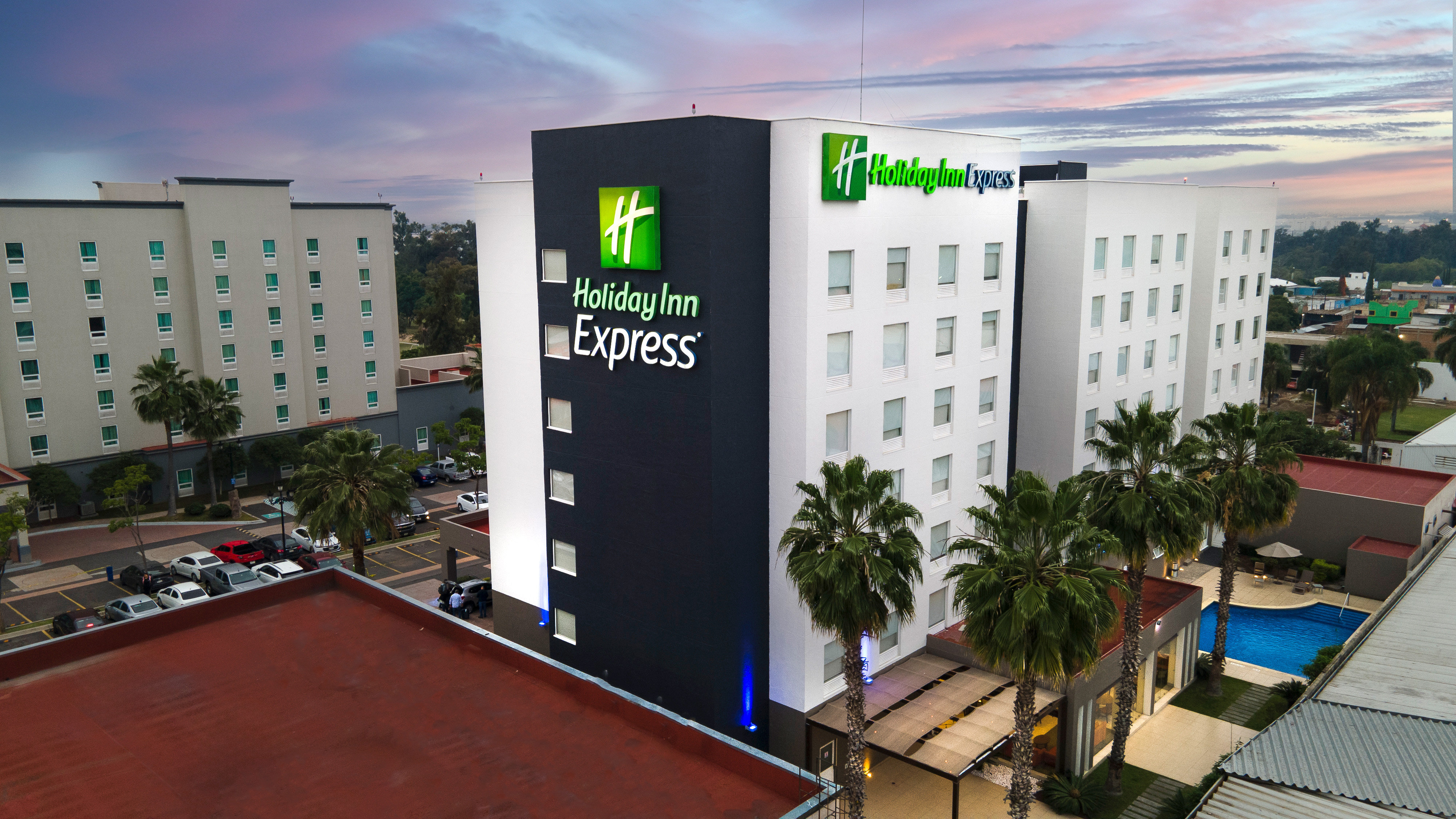 Holiday Inn Express Guadalajara Aeropuerto an IHG Hotel 11/58