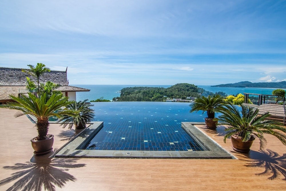 Koi Signature Villa 62/67