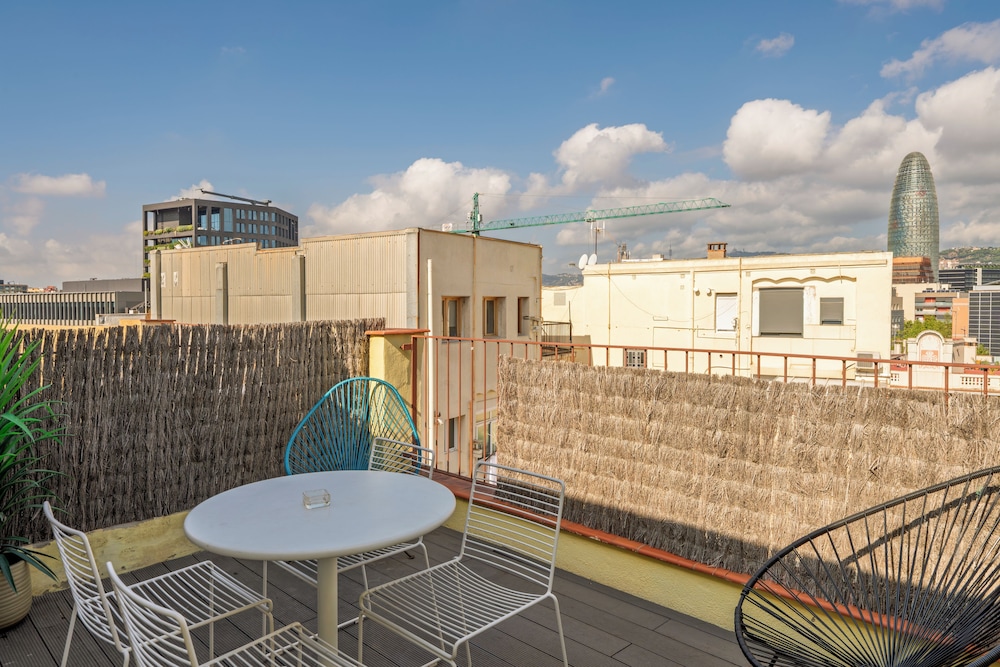 Aspasios Poblenou Apartments 43/50
