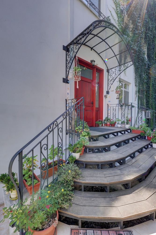 City Boutique Inn 45/50