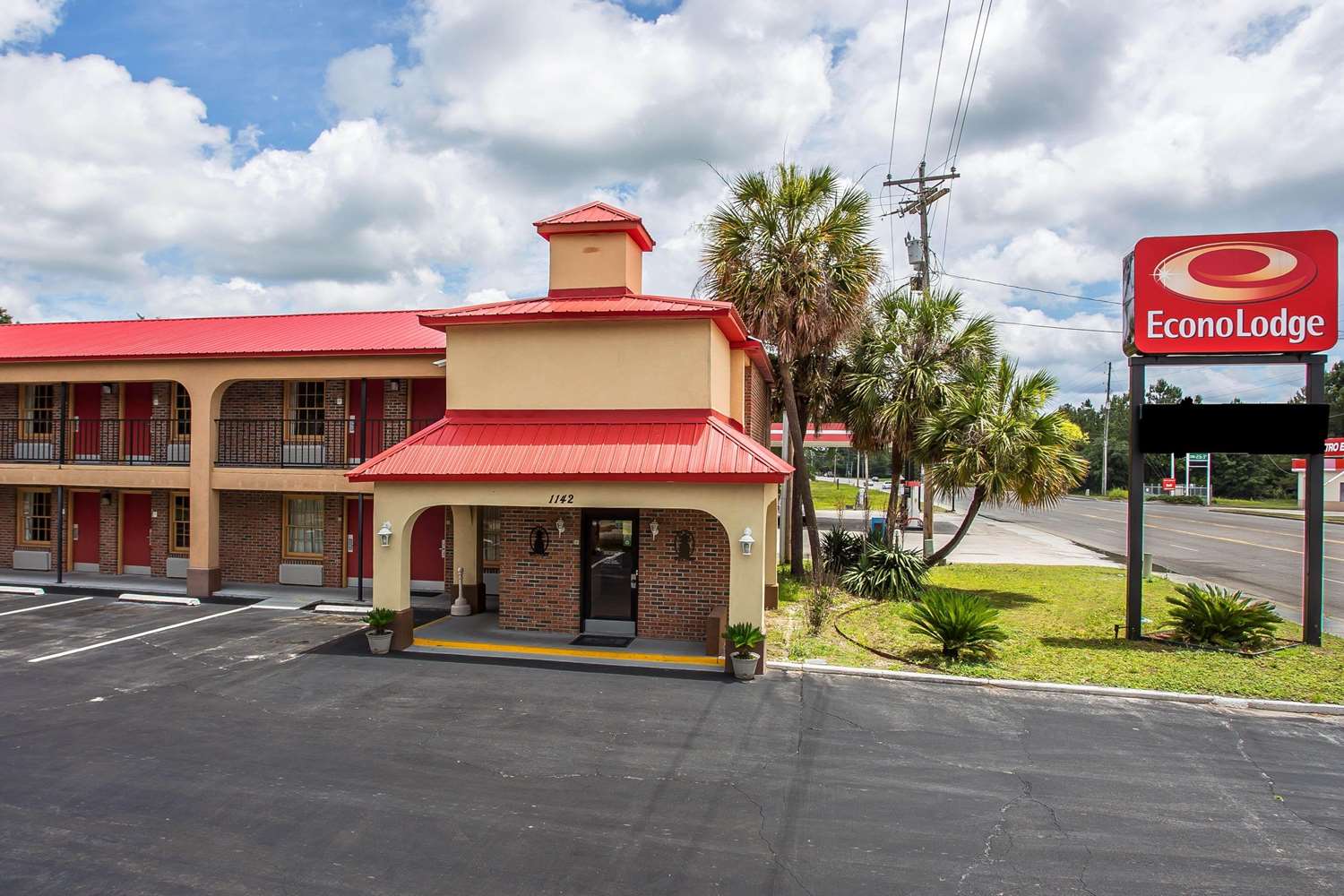Econo Lodge Walterboro I-95, SC 2/17