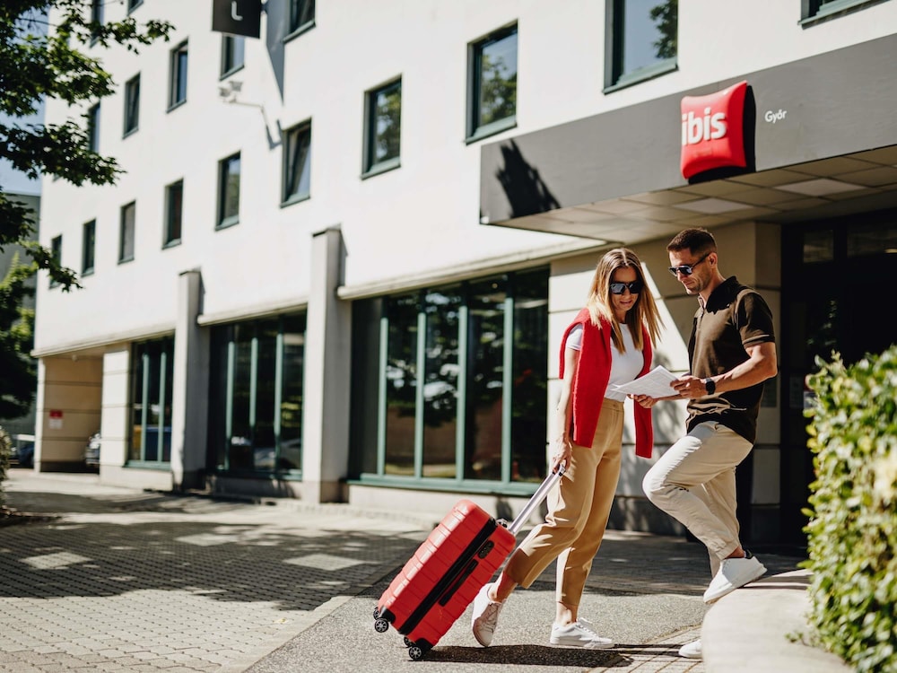 IBIS GYOR 42/48