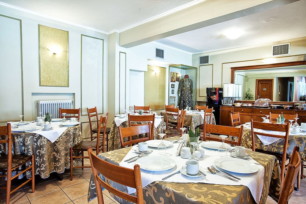 Hotel Anastassiou 31/42