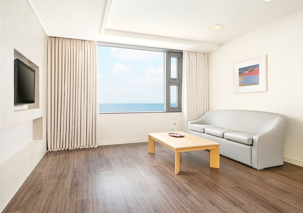 Hanwha Resort Haeundae 28/44