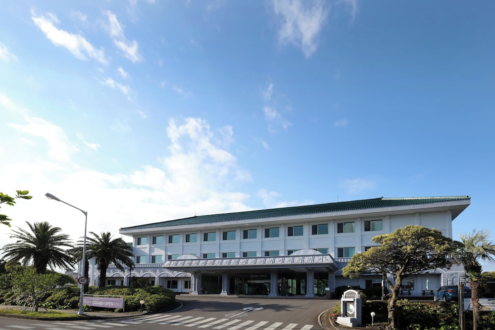 Bloom Hotel in SEOGWIPO