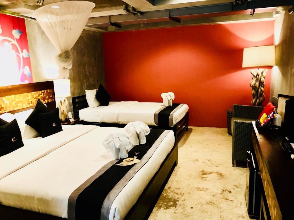 Thapae Loft 22/66