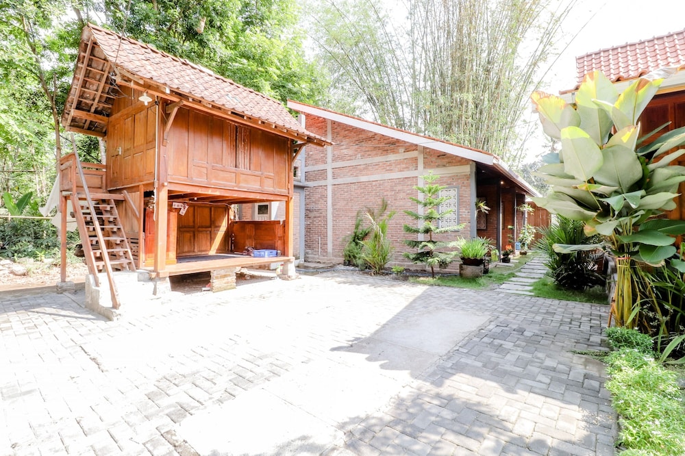 d Hasinda Homestay 2/56