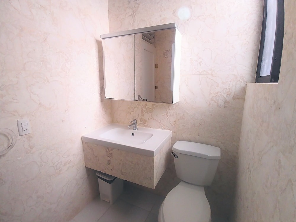 Hotel Garant & Suites 49/49