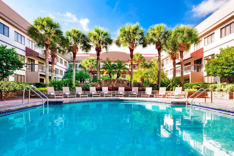 Sheraton Suites Orlando Airport 33/34