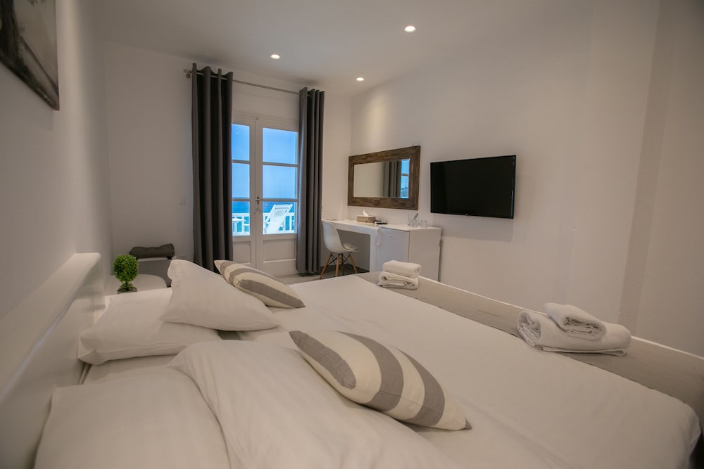 Acrogiali Beach Hotel 43/70