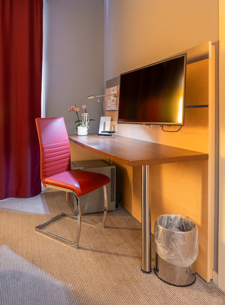 Bes Hotel Bergamo West 59/65