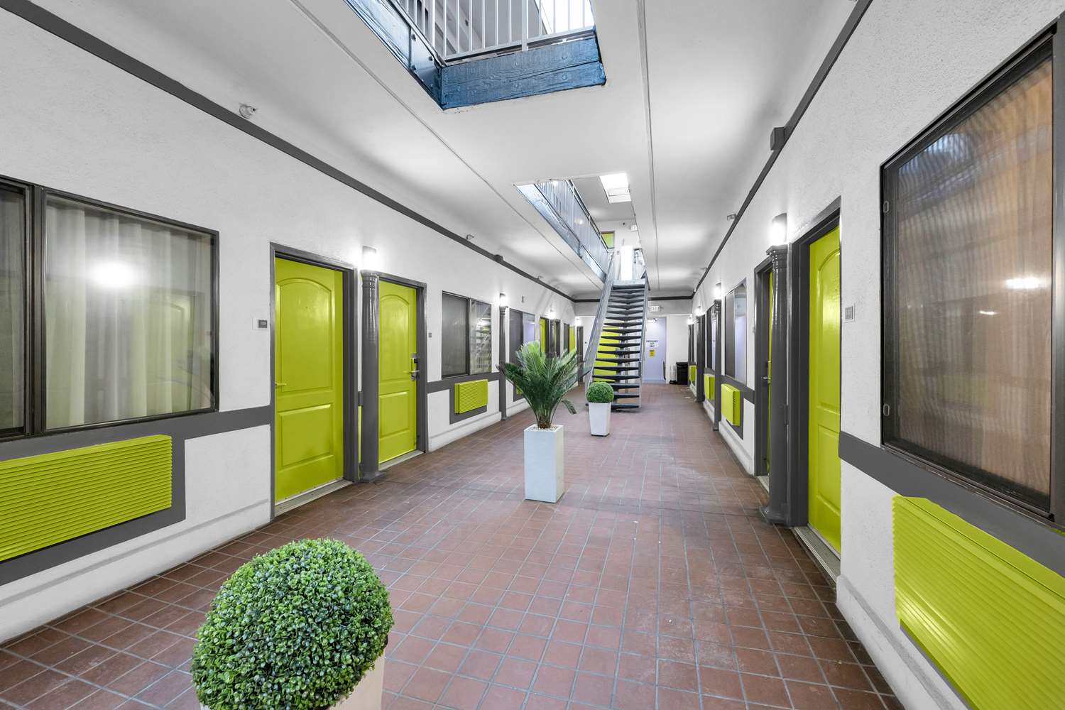 SureStay by Best Western San Francisco Marina District 12/34