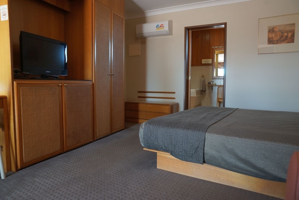 Nandewar Motor Inn 12/24