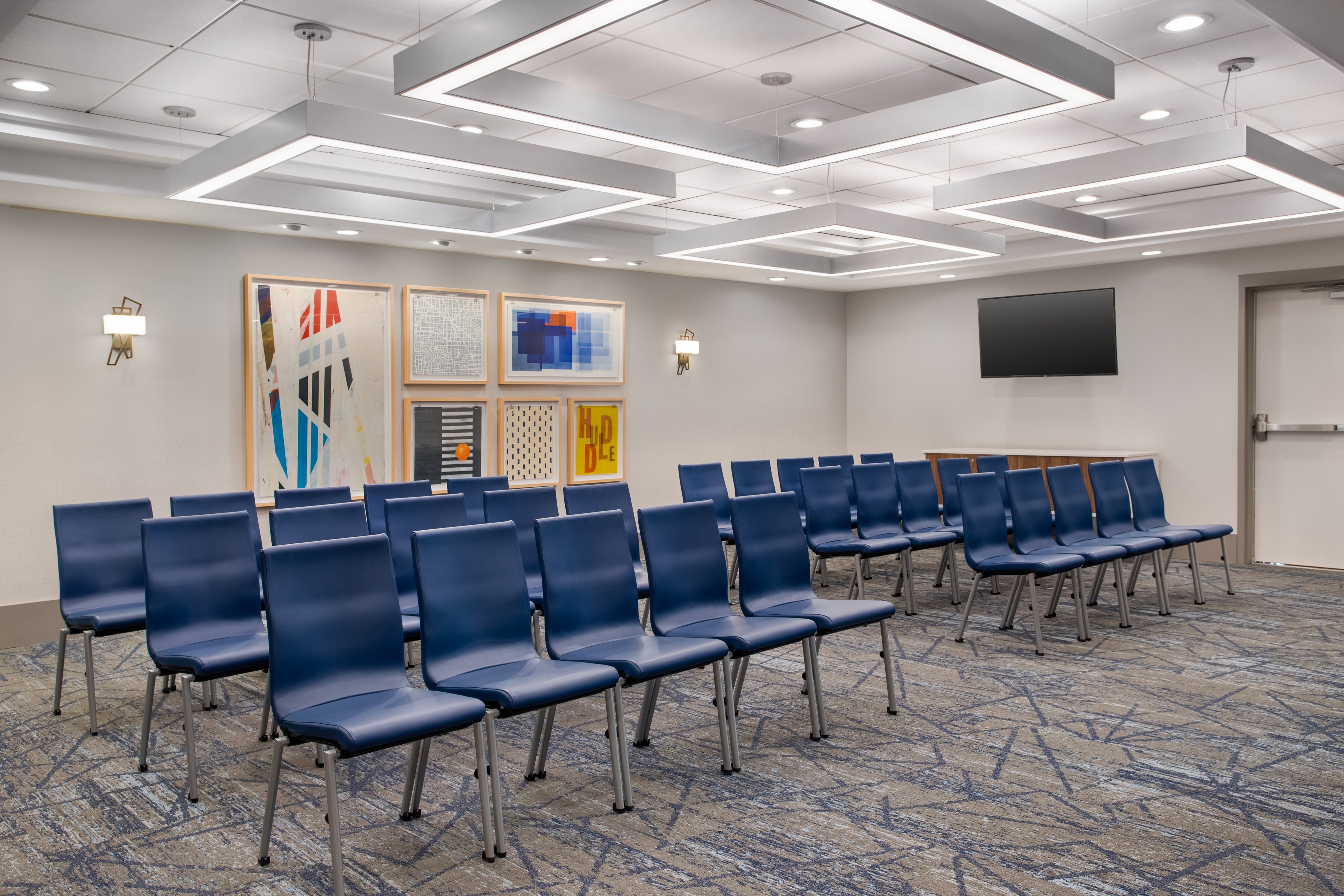 Holiday Inn Express Hotel and Suites Terre Haute 61/73