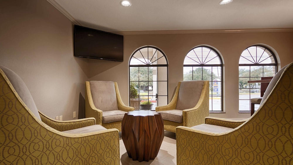 Surestay Hotel By Best Western Deer Park 23/31
