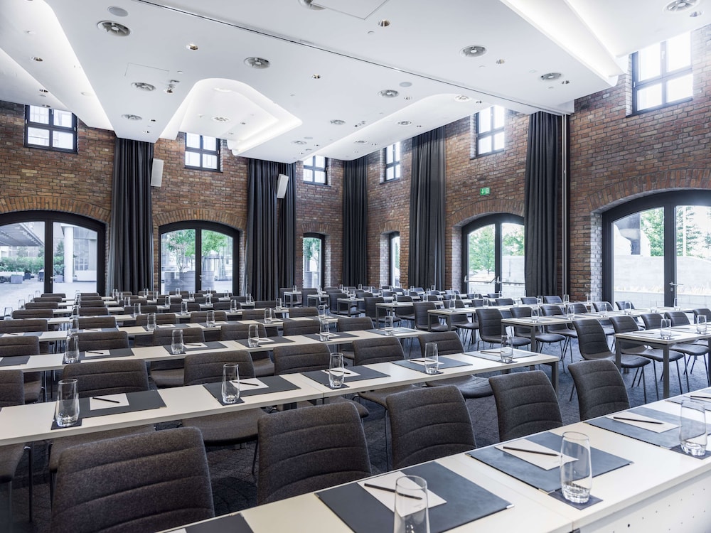 Radisson Collection Hotel Old Mill Belgrade 58/68