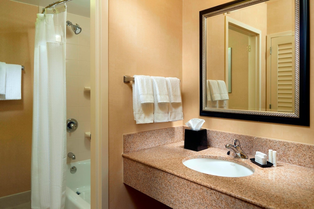 Courtyard by Marriott Birmingham Hoover 10/57